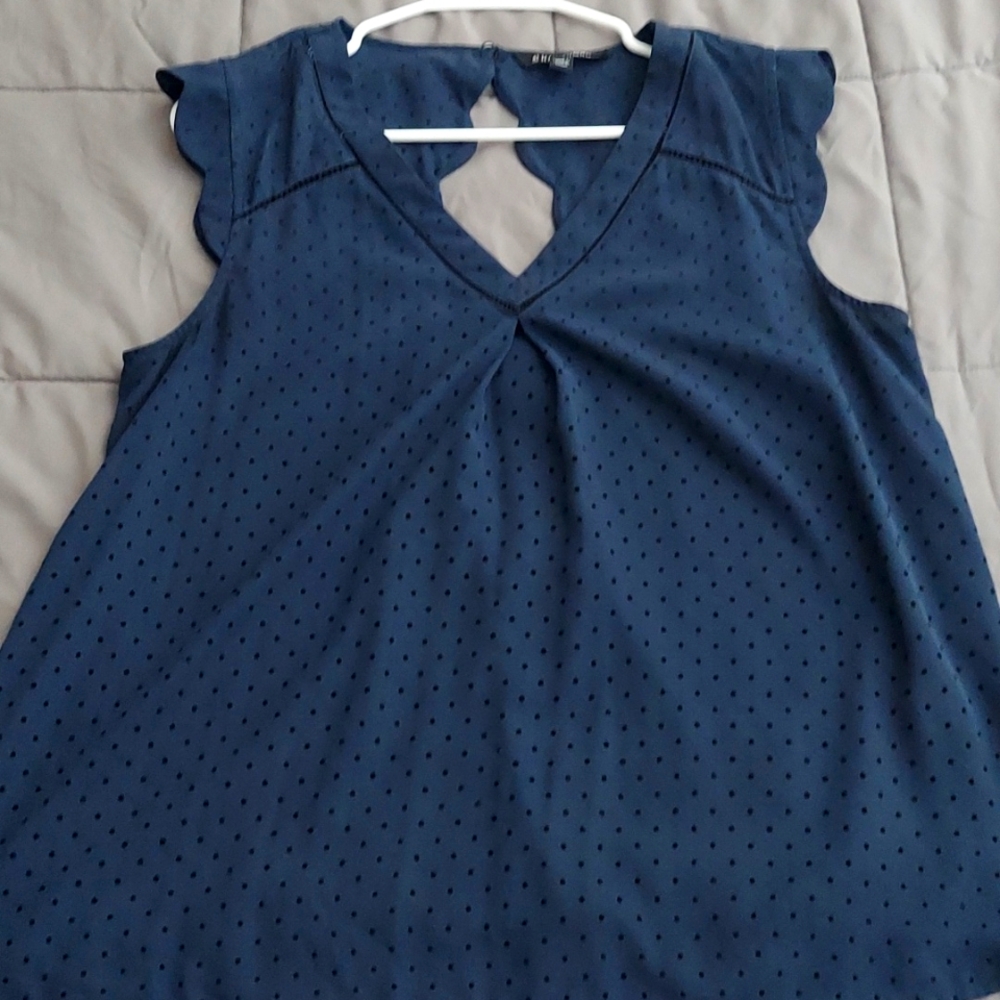 41 hawthorn Navy blue sleeveless top L